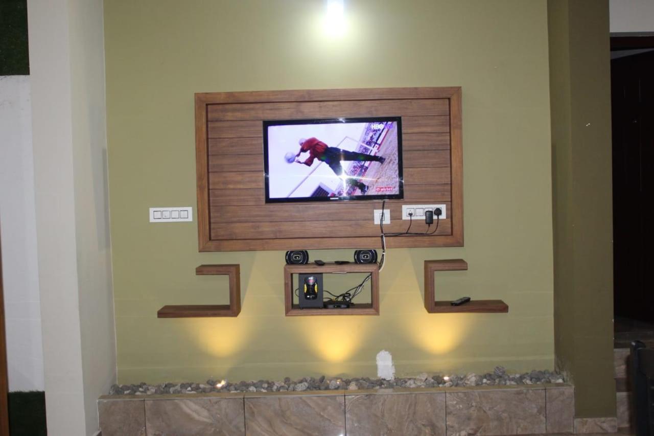 Orchid Villa Pinangode المظهر الخارجي الصورة