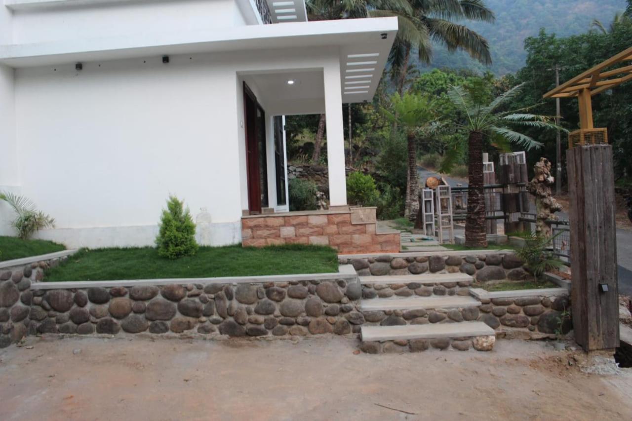Orchid Villa Pinangode المظهر الخارجي الصورة